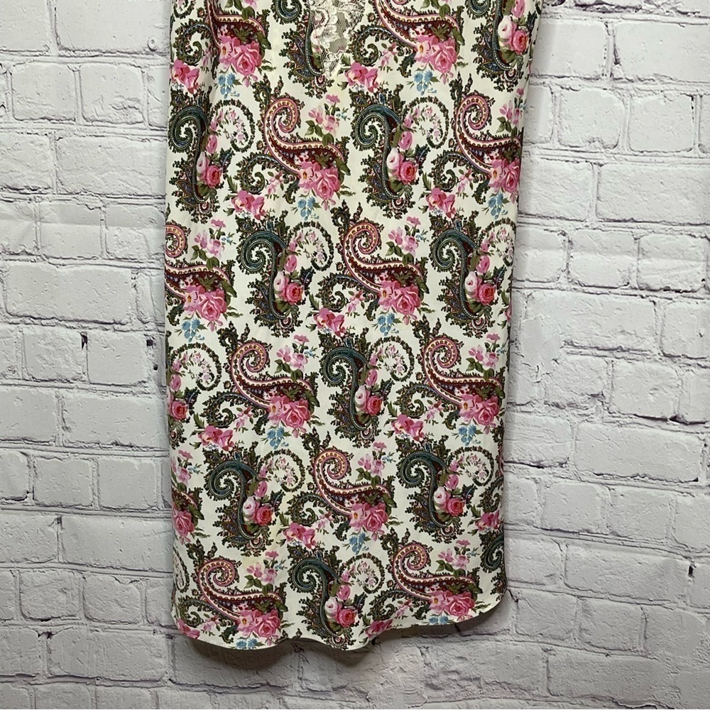 Vintage Victoria’s Secret Gold Label Paisley Chemise size XS - Picture 3 of 11